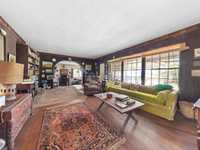 House 1430446773