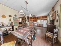 House 1430446777