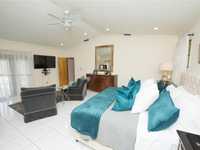 House 1574576937