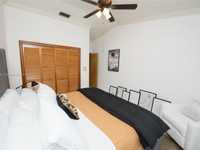 House 1574576970
