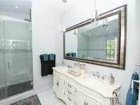 House 1574576985