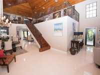 House 1574576826