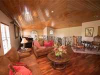 House 1574577012