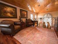 House 1574577021