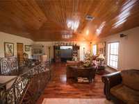 House 1574577026