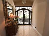 House 1574576830