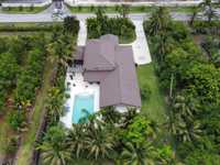 House 1574577139