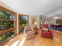 House 1442218686