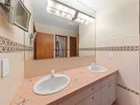 House 1442218708