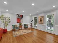 House 1501738017