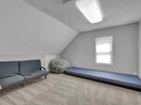 House 1501738047