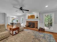 House 1501738022