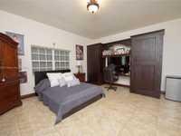House 1616422358
