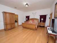 House 1616422382