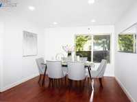 House 1519419459