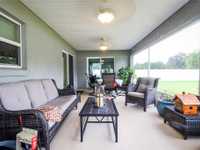 House 1529788407