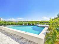House 2706276547