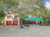 House 1685667072