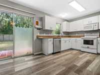 House 1599945533