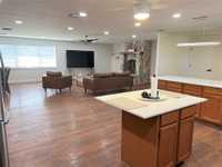 House 1924807122