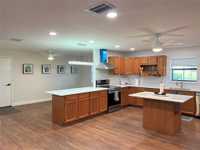 House 1924807127