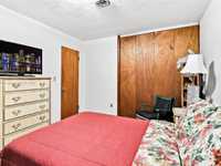 House 1611704590