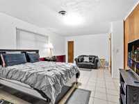 House 1611704610