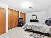 House 1611704613