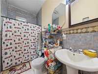 House 1616445938