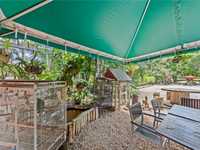 House 1685509979