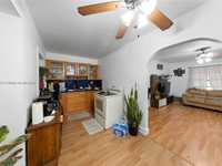 House 1685510010