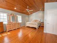 House 1684685933