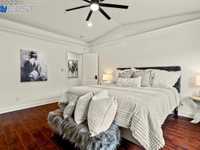 House 1628653808