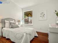 House 1628653815