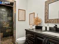 House 1628653818