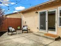 House 1628653826