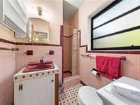 House 1641385490