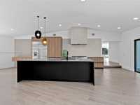 House 1646423690