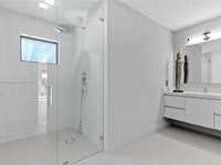 House 1646423723