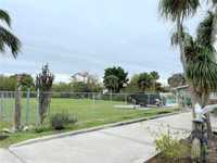 House 1924903641