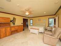 House 1807734496