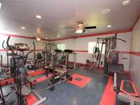 House 1807734575