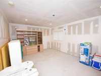 House 1807734583