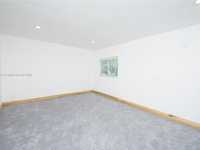 House 1807734586