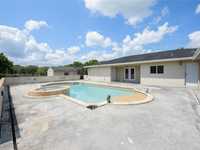 House 1807734652