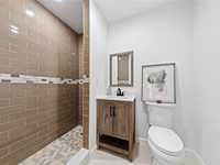 House 1726447696