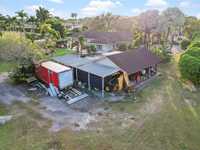House 1726447727
