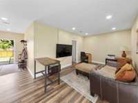 House 1688300072