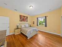 House 1688300195