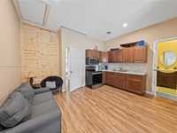 House 1688300216